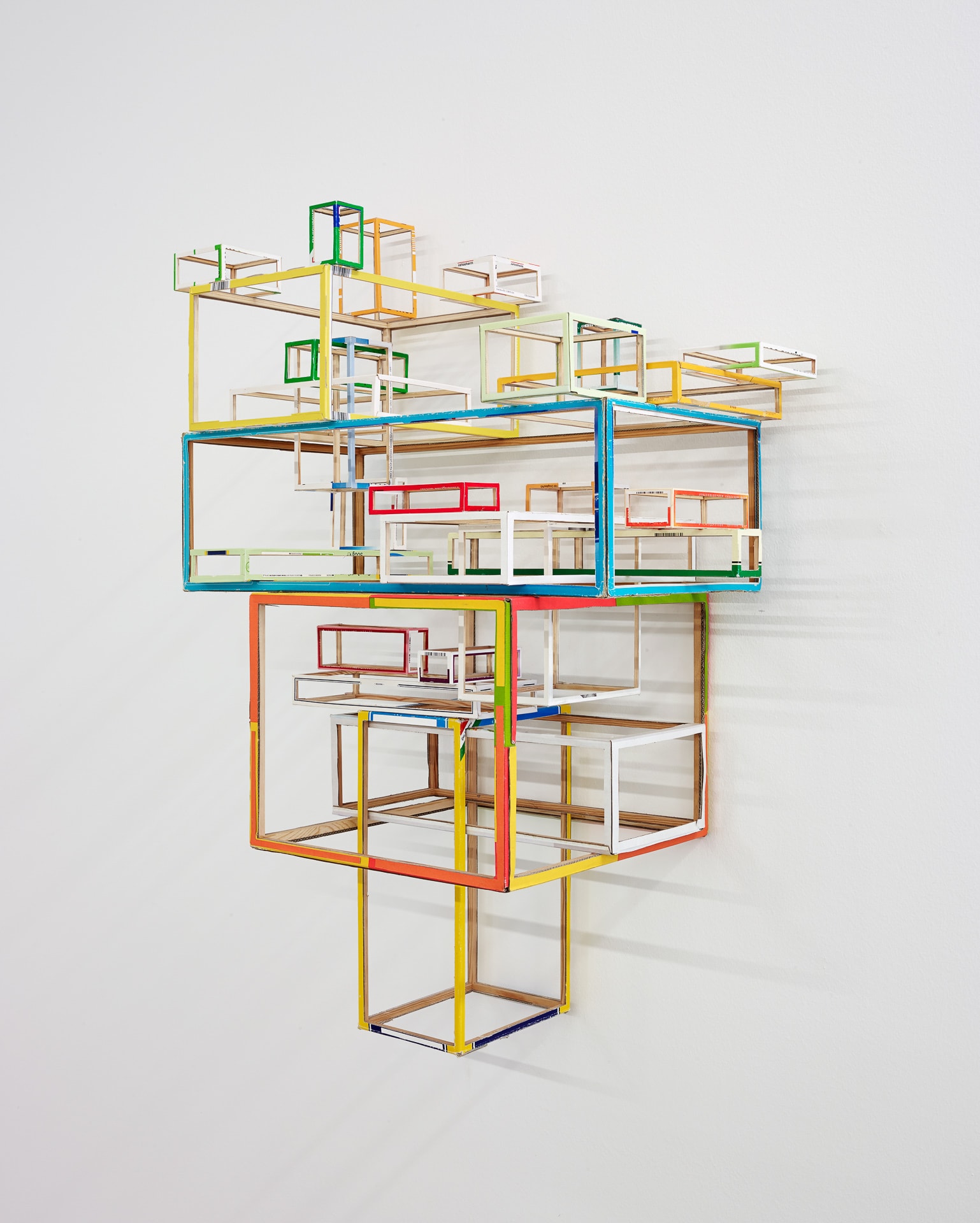 Mein konstruktiver Alltag 1.4.2018 (My Constructive Everyday), 2018, cardboard, wood, 86 x 57 x 33,5 cm, photo Martin Müller