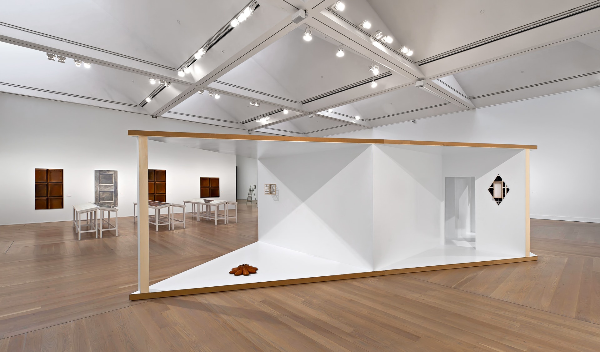 In the Cut, 2010, wood, lacquer, various sculptures, H 237 x W 1300 x D 650 cm, photo Moderna Museet